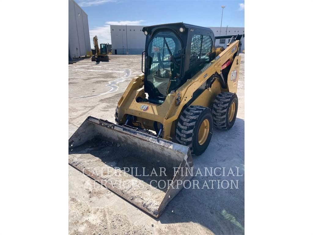 CAT 272D3 Mini Pale Gommate
