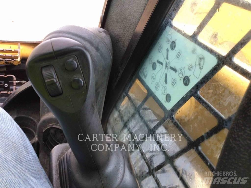 CAT 272D3 Mini Pale Gommate