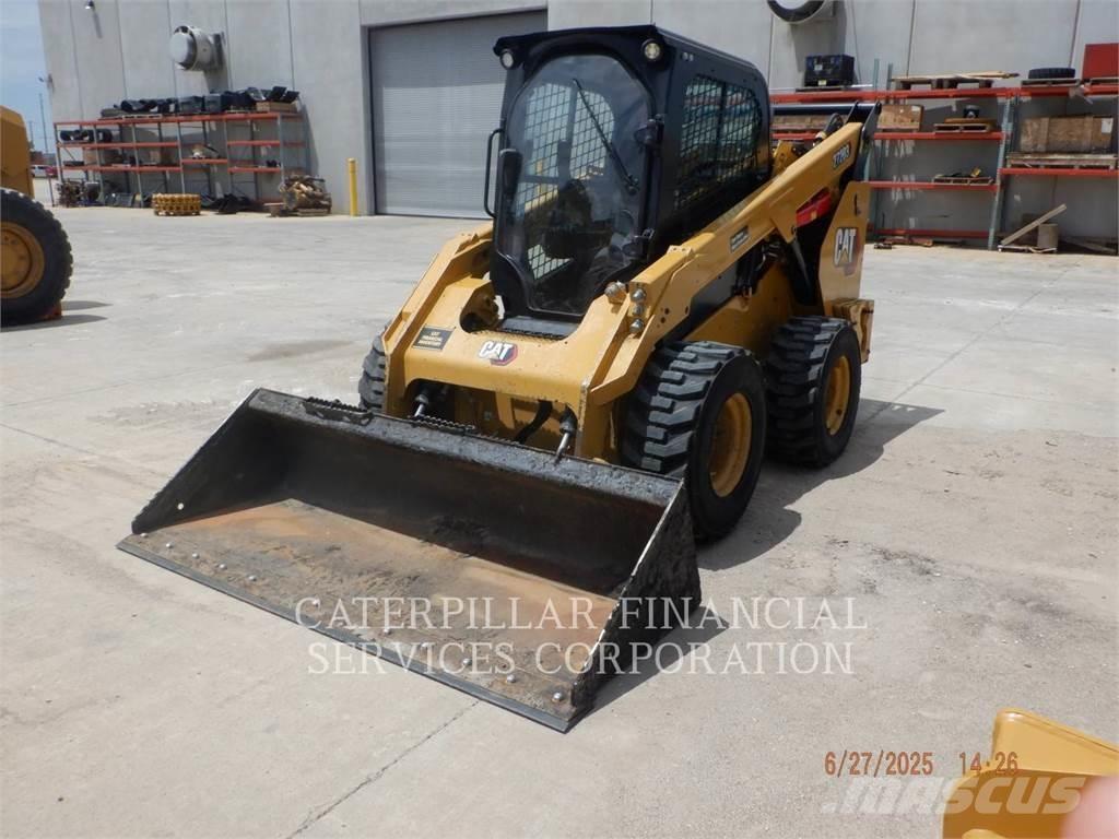 CAT 272D3 Mini Pale Gommate