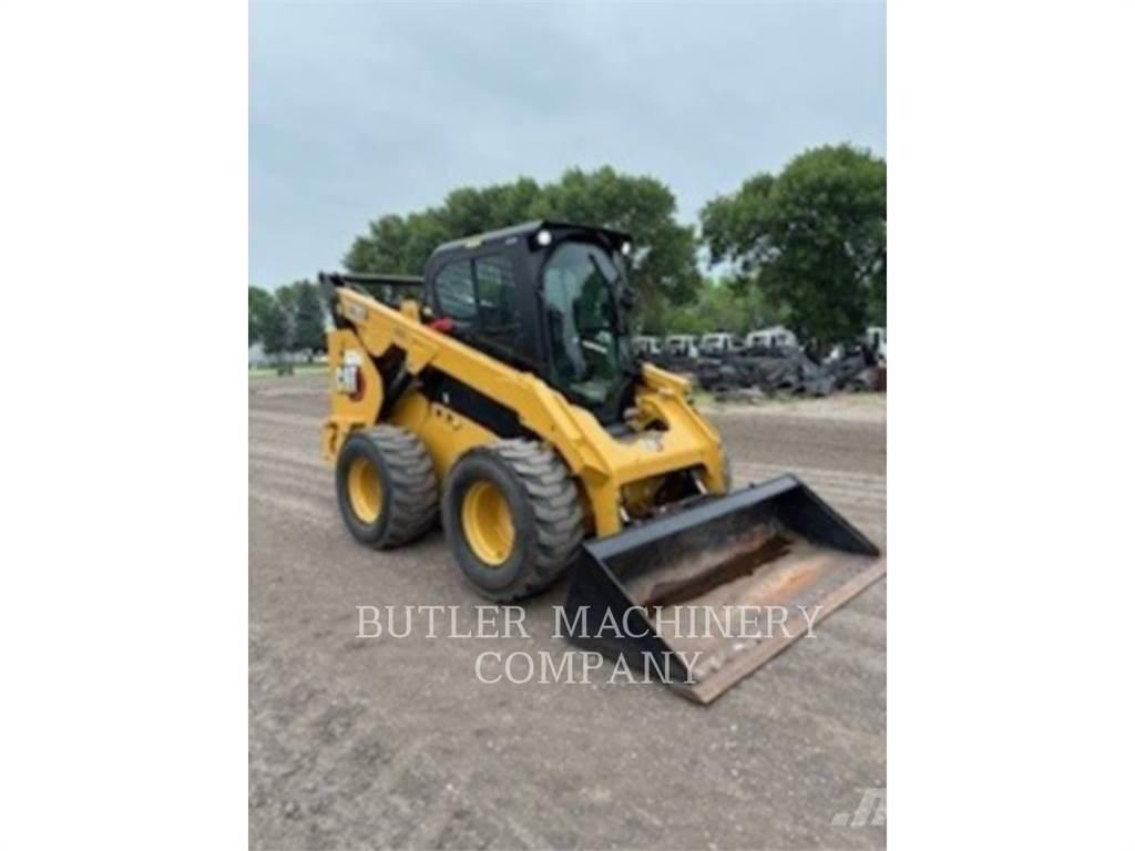 CAT 272D3 Mini Pale Gommate