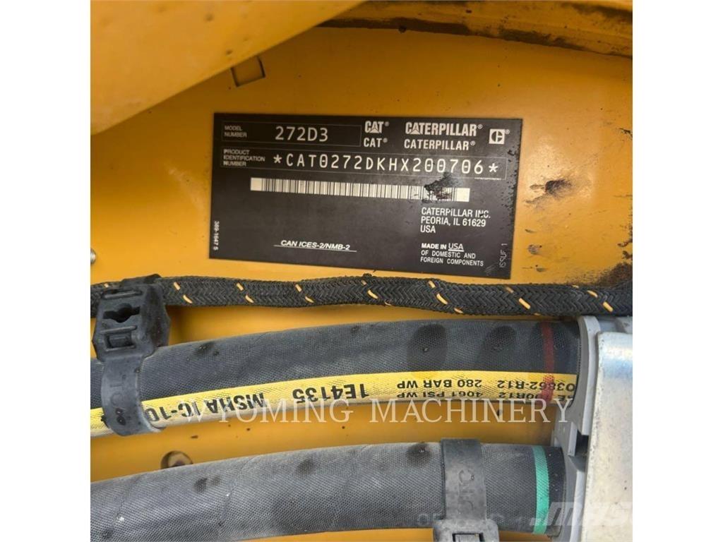 CAT 272D3 Mini Pale Gommate