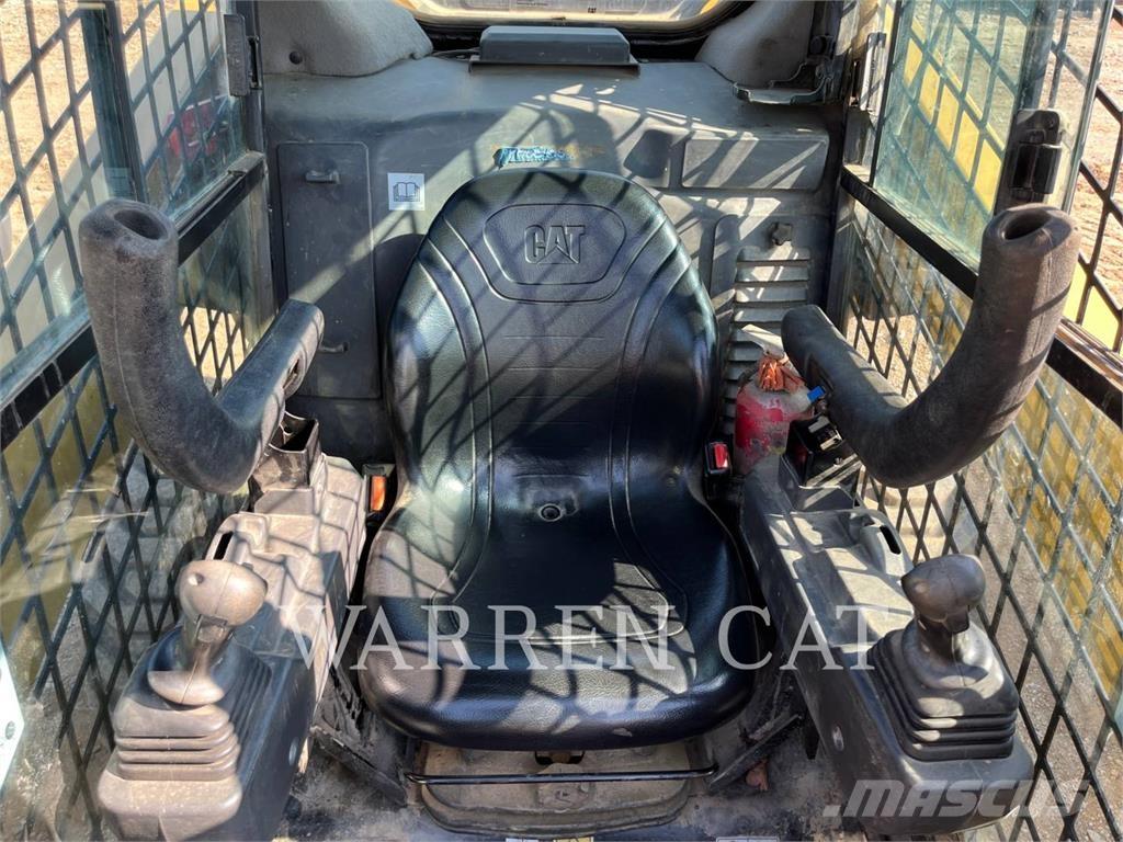 CAT 272D3 C3H1 Mini Pale Gommate