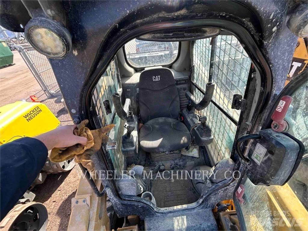 CAT 272D3 C3H2 Mini Pale Gommate