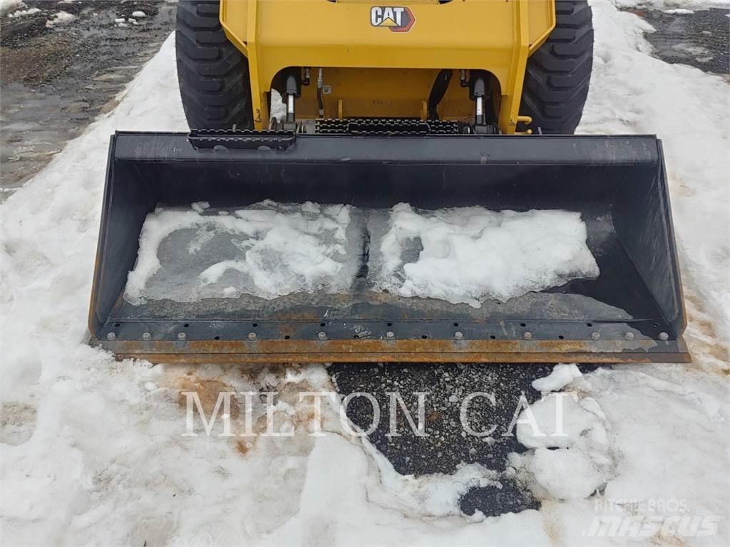 CAT 272D3XE Mini Pale Gommate