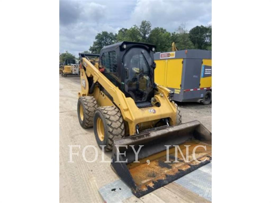 CAT 272D3XE Mini Pale Gommate