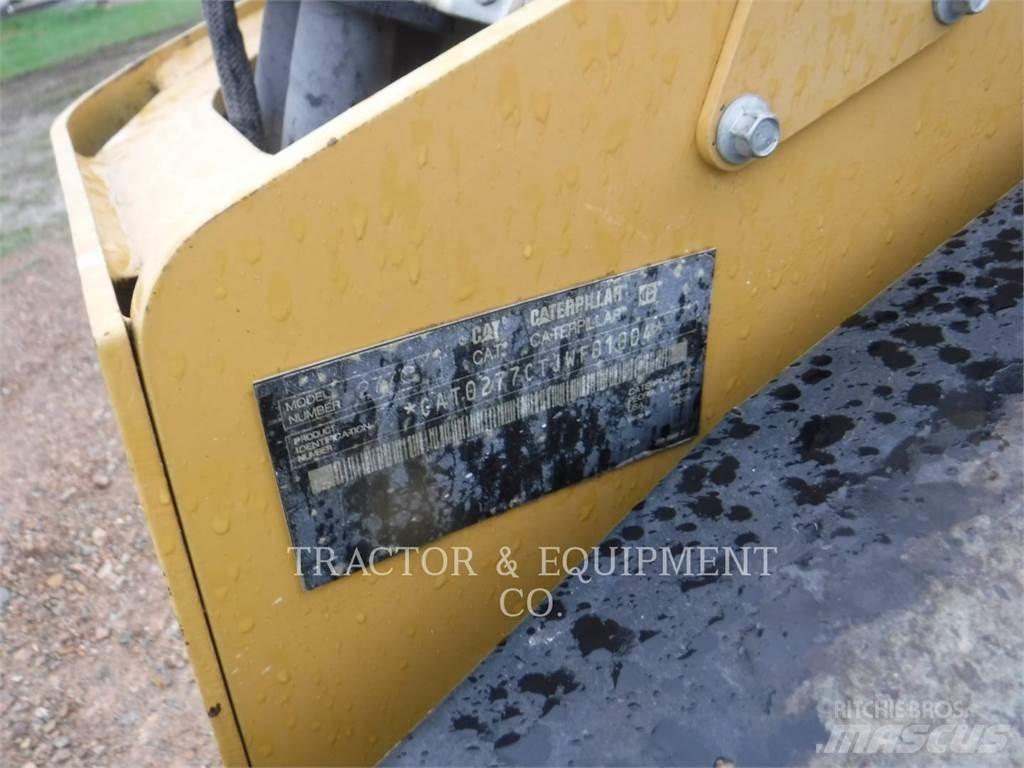 CAT 277C Mini Pale Gommate