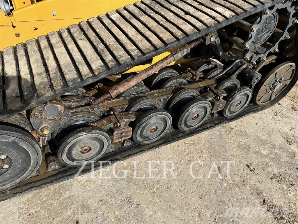 CAT 277D Pale cingolate