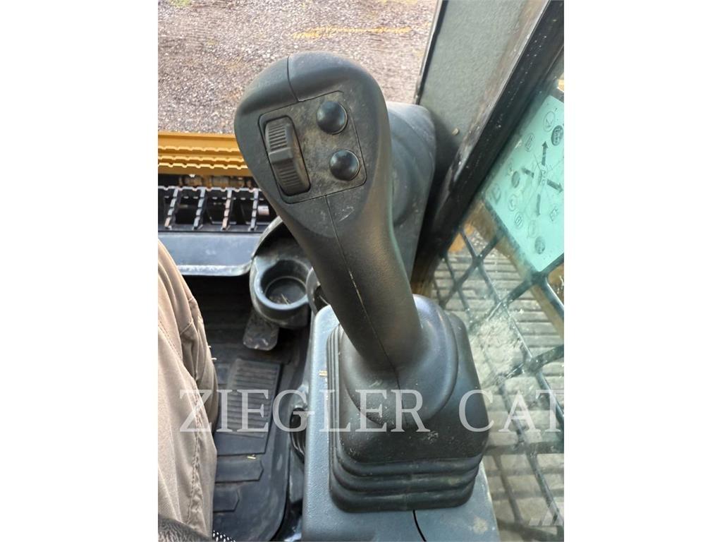 CAT 279D3 Pale cingolate