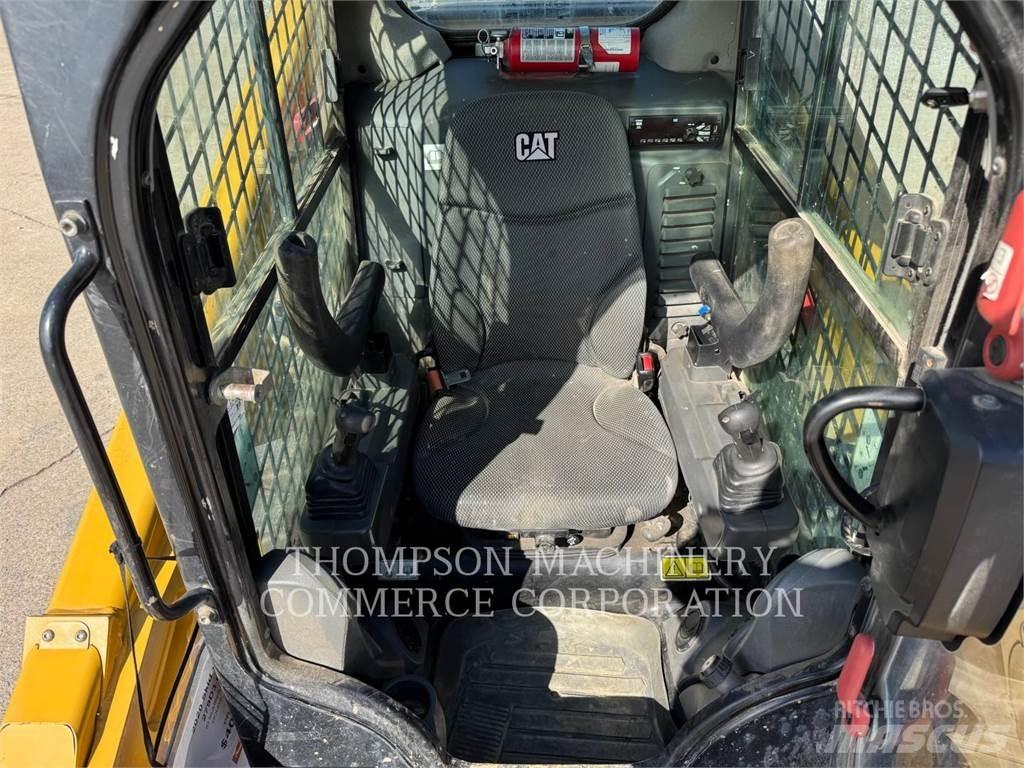 CAT 279D3 Mini Pale Gommate