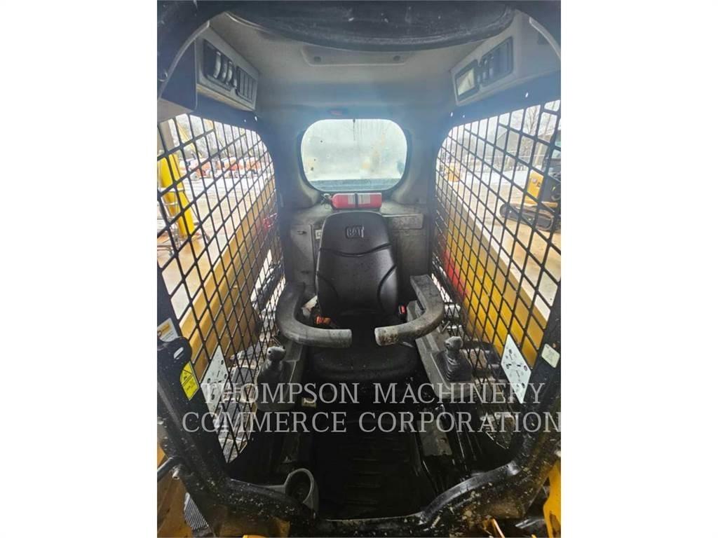 CAT 279D3 Mini Pale Gommate