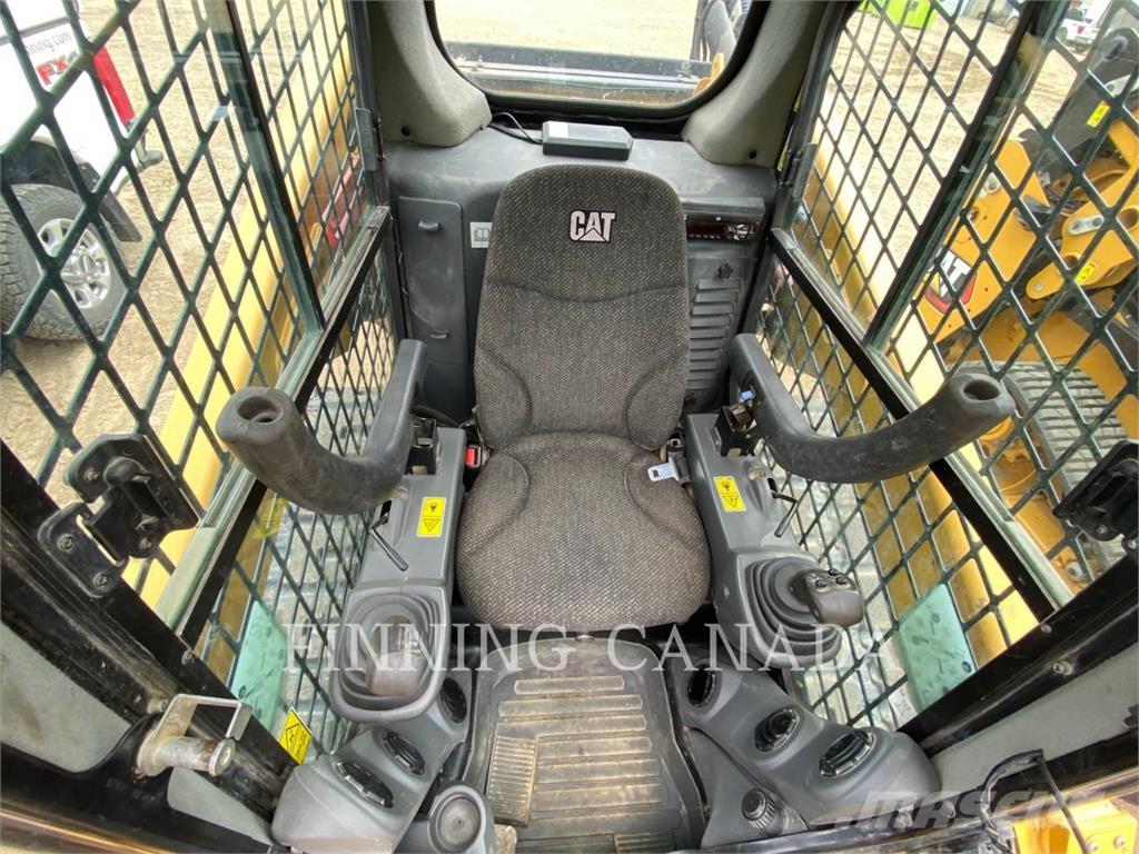 CAT 289D Pale cingolate