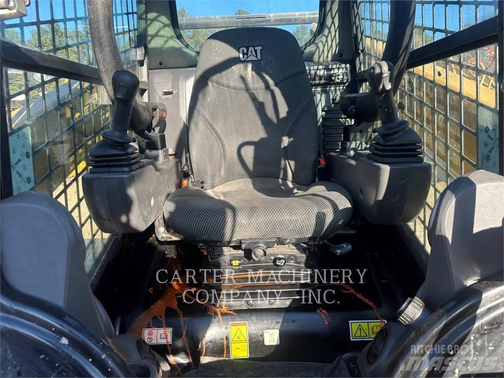 CAT 289D3 Mini Pale Gommate