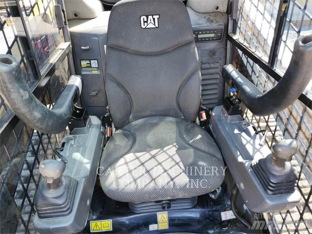 CAT 289D3 Mini Pale Gommate