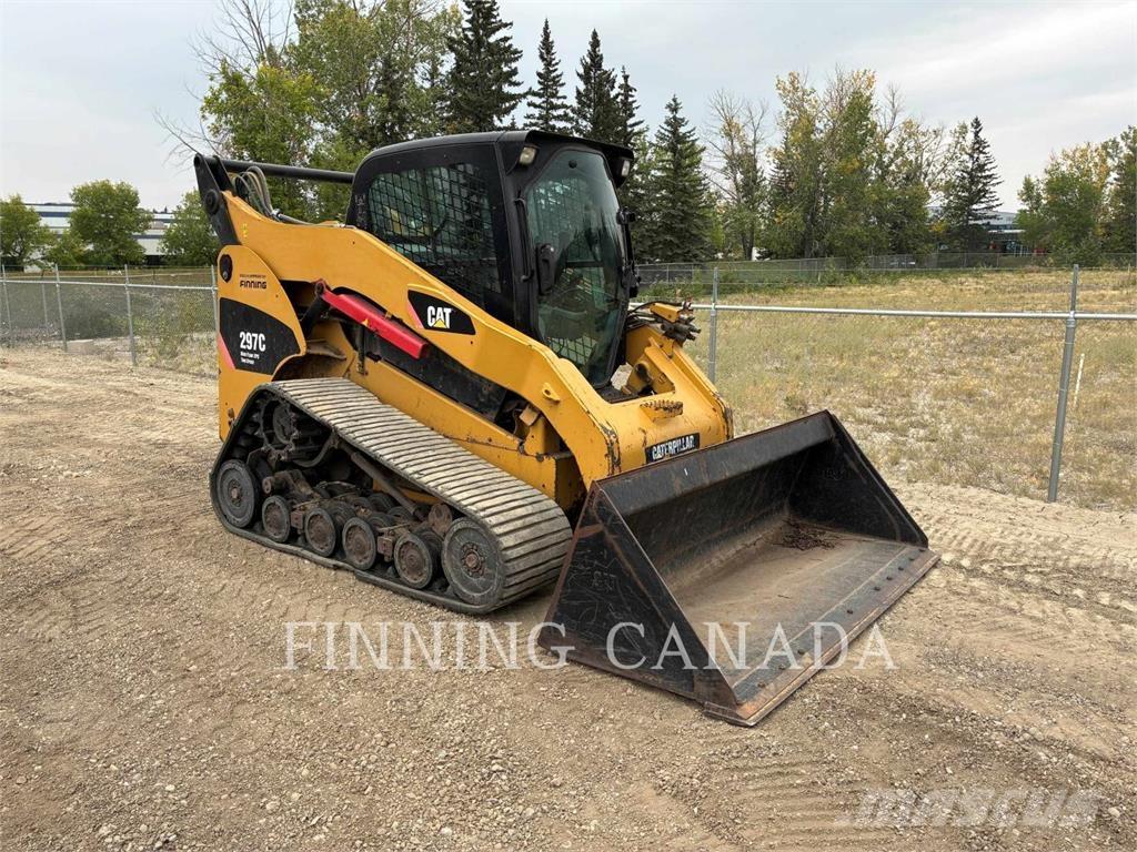 CAT 297C Pale cingolate