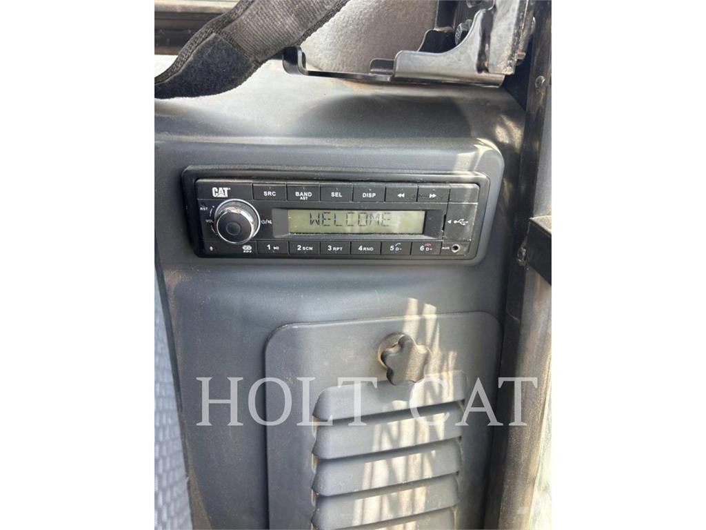 CAT 299D XHP Mini Pale Gommate