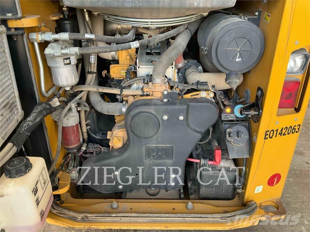 CAT 299D2 Pale cingolate