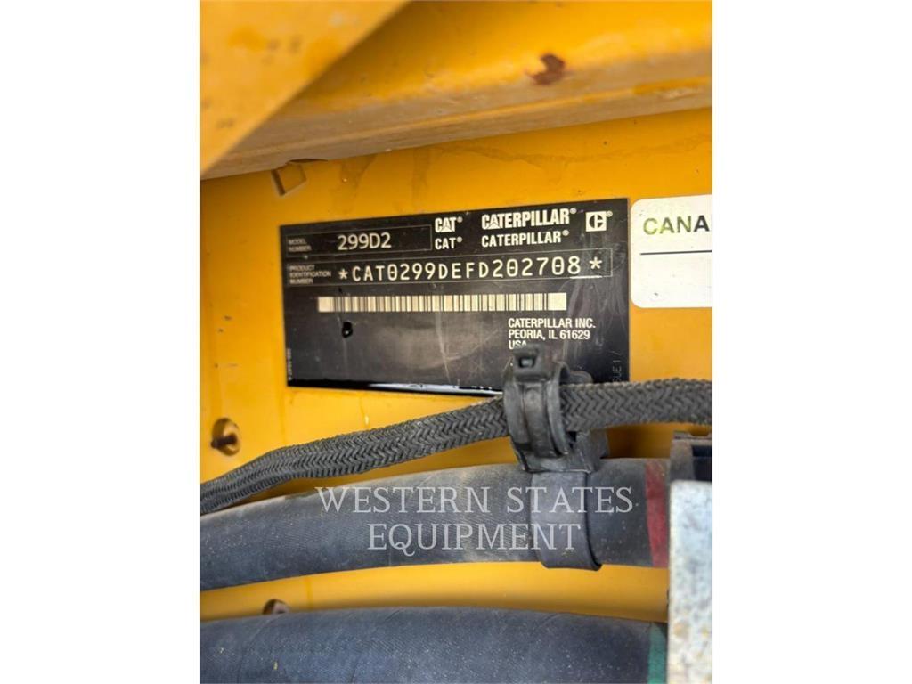 CAT 299D2 Mini Pale Gommate