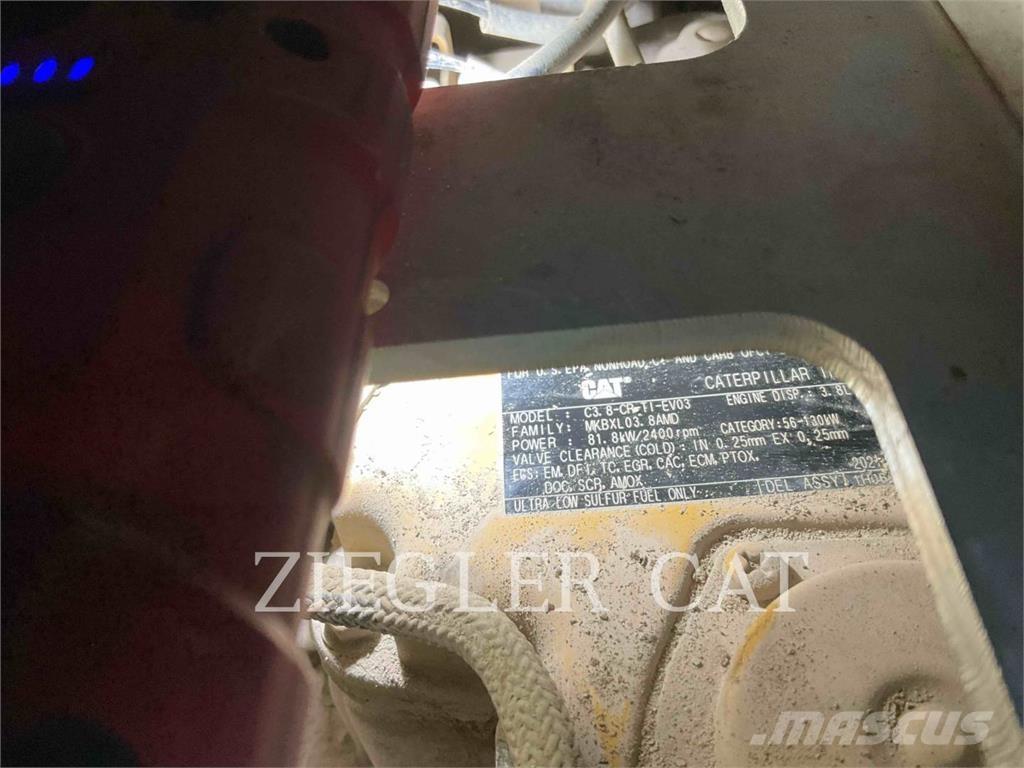 CAT 299D2XHP Pale cingolate