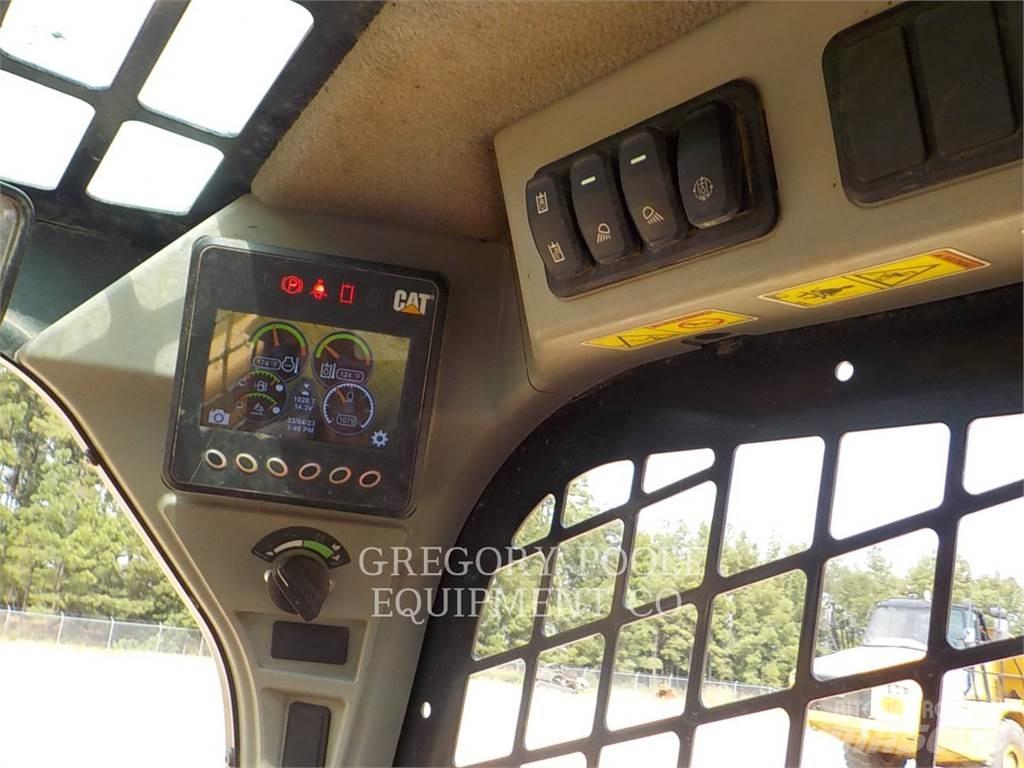 CAT 299D3 Mini Pale Gommate