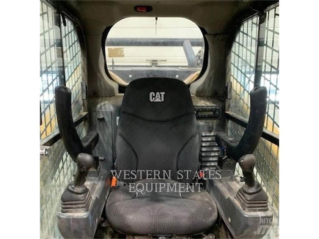 CAT 299D3 Mini Pale Gommate