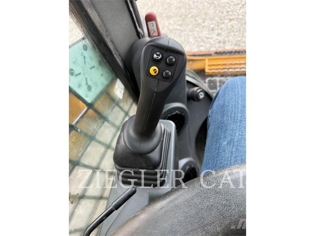 CAT 299D3 Pale cingolate