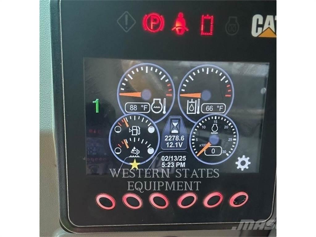CAT 299D3 Mini Pale Gommate