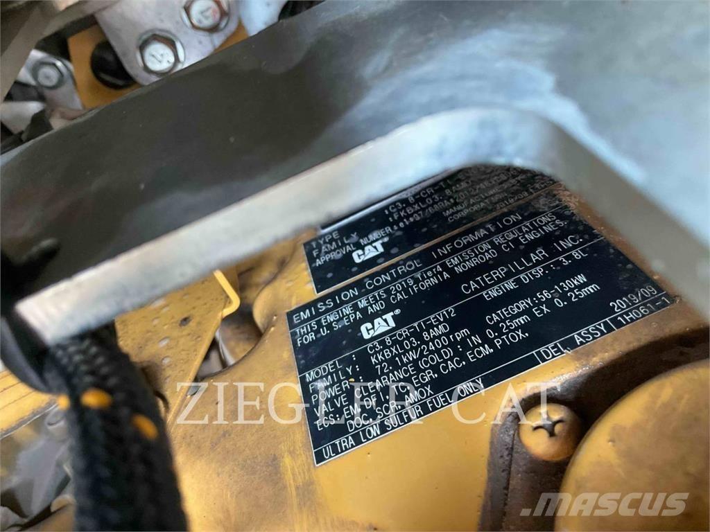 CAT 299D3 Pale cingolate