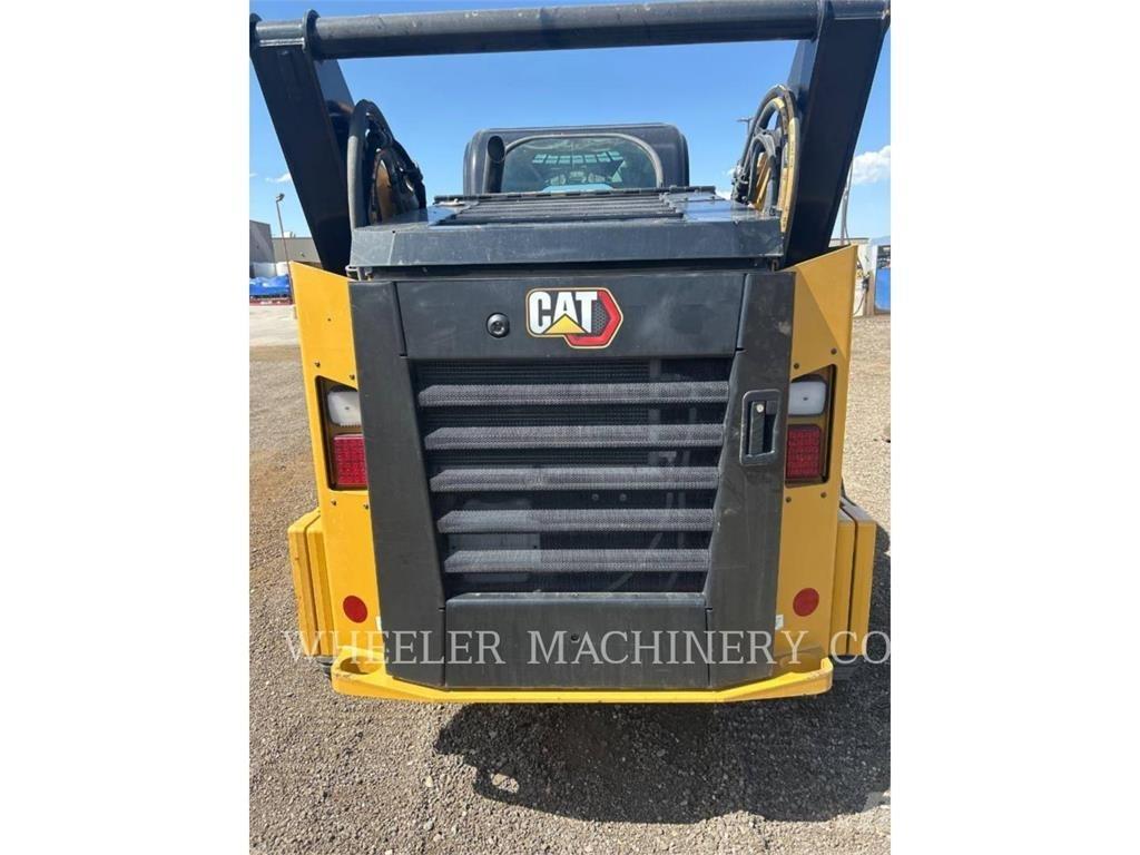 CAT 299D3 C3HF Pale cingolate