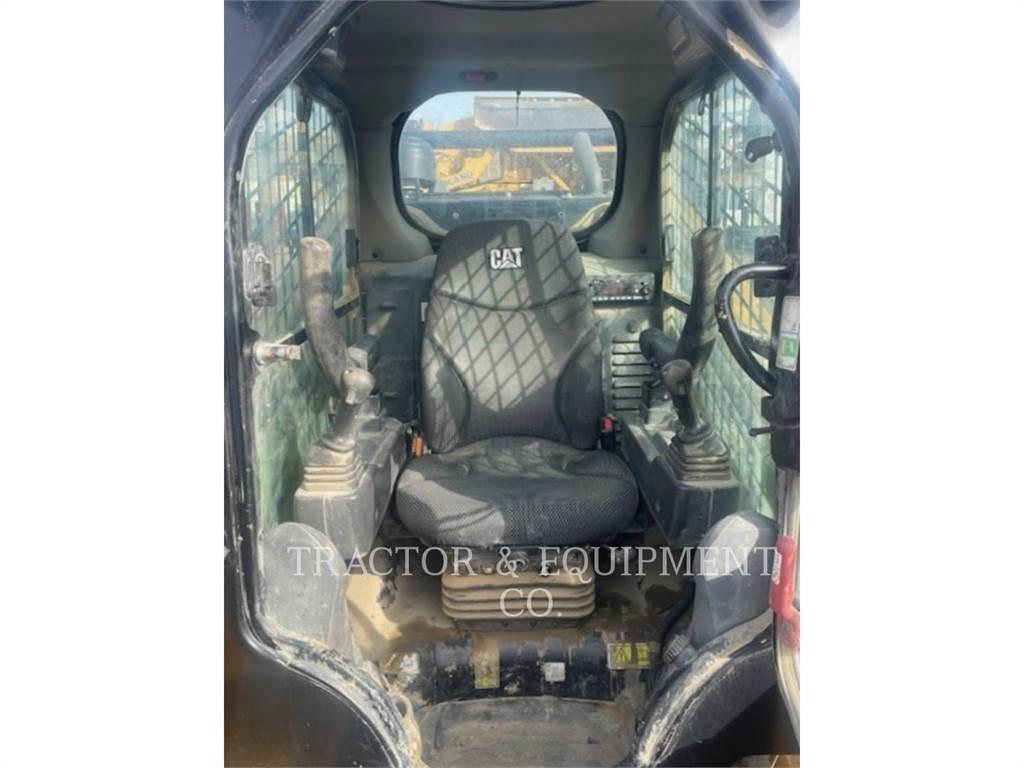 CAT 299D3 H3CB Mini Pale Gommate