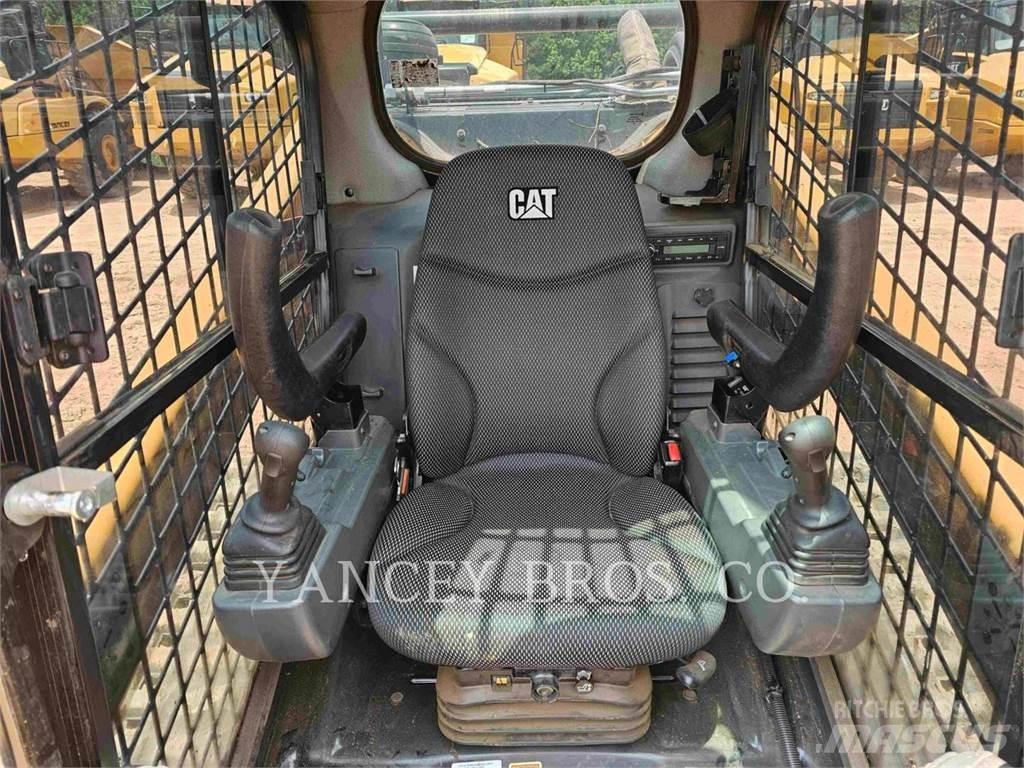 CAT 299D3 XE Mini Pale Gommate