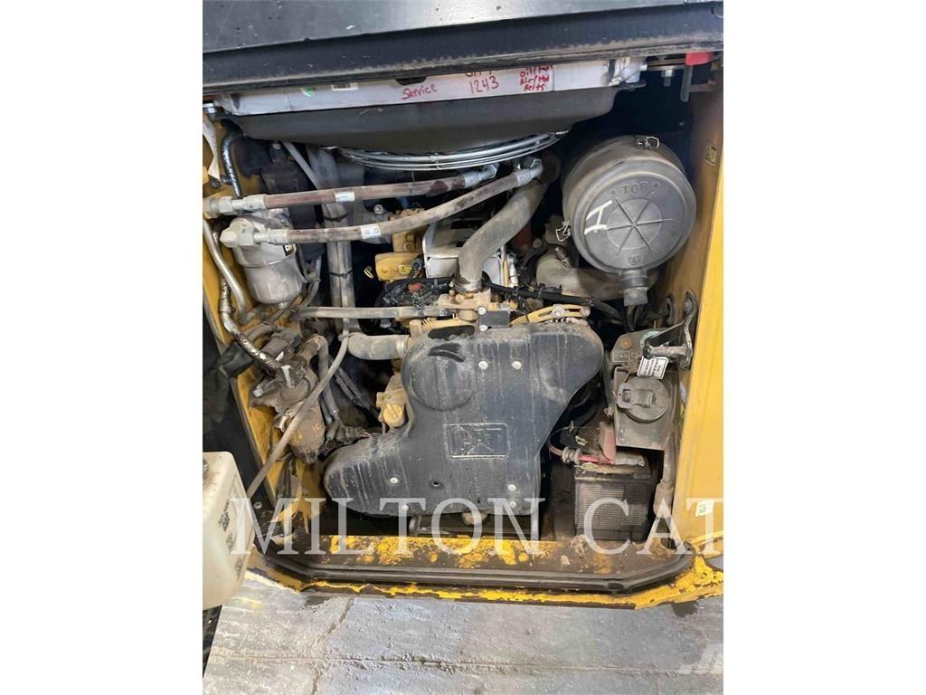 CAT 299D3 XHP Mini Pale Gommate