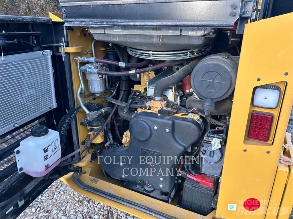 CAT 299D3STD2C Mini Pale Gommate