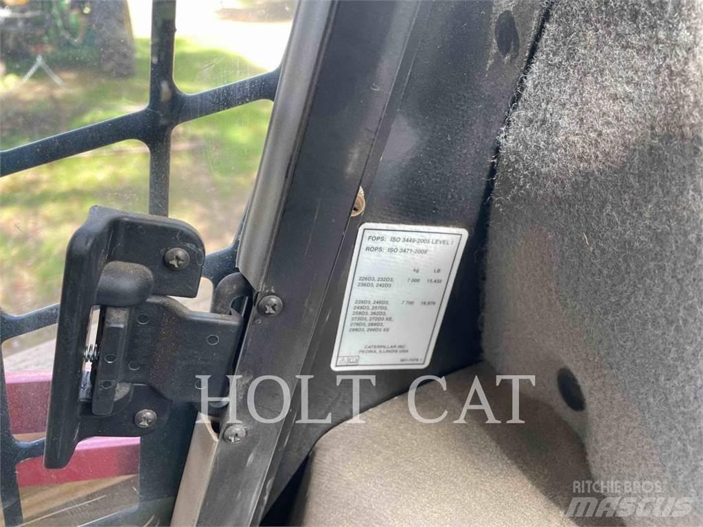 CAT 299D3XE Pale cingolate