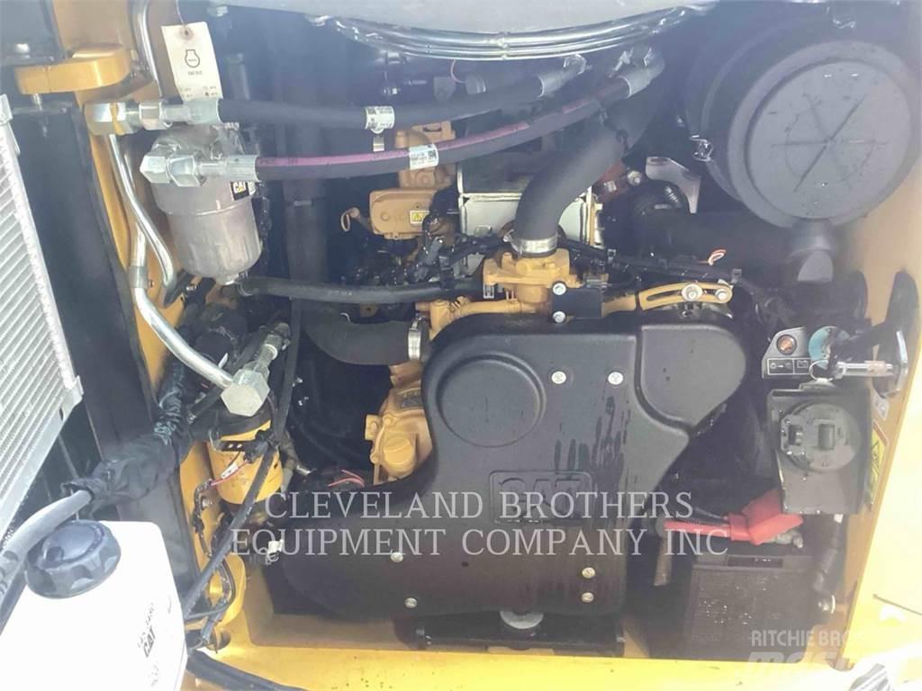 CAT 299D3XE Mini Pale Gommate