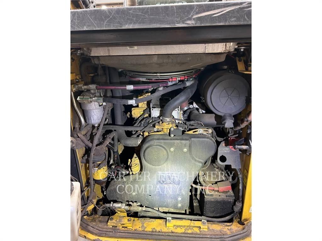CAT 299D3XE Mini Pale Gommate