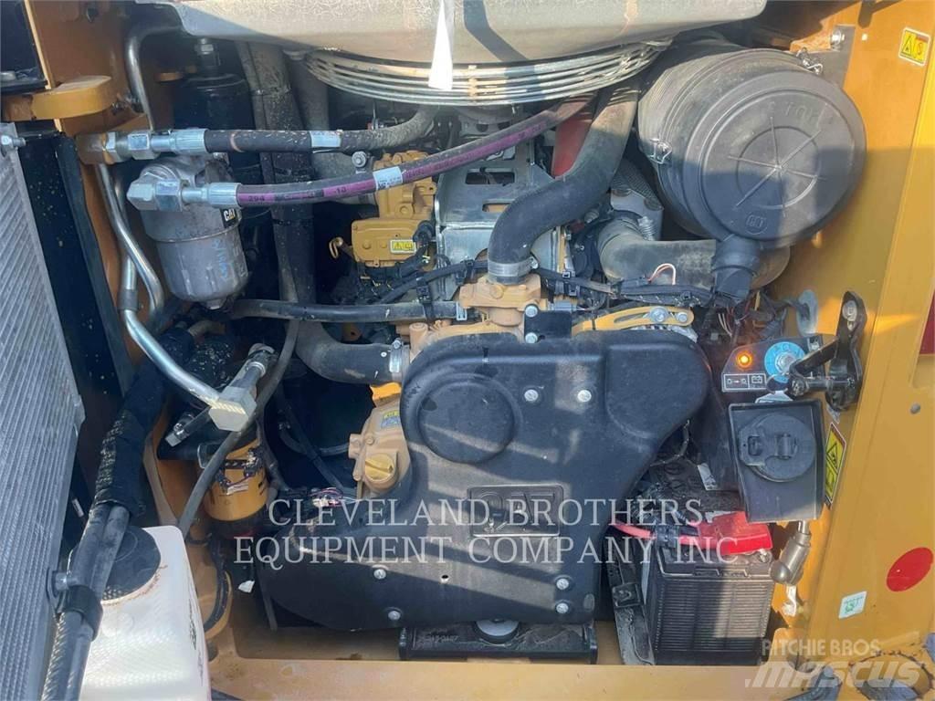 CAT 299D3XE Mini Pale Gommate