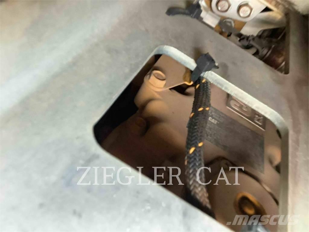 CAT 299D3XE Pale cingolate