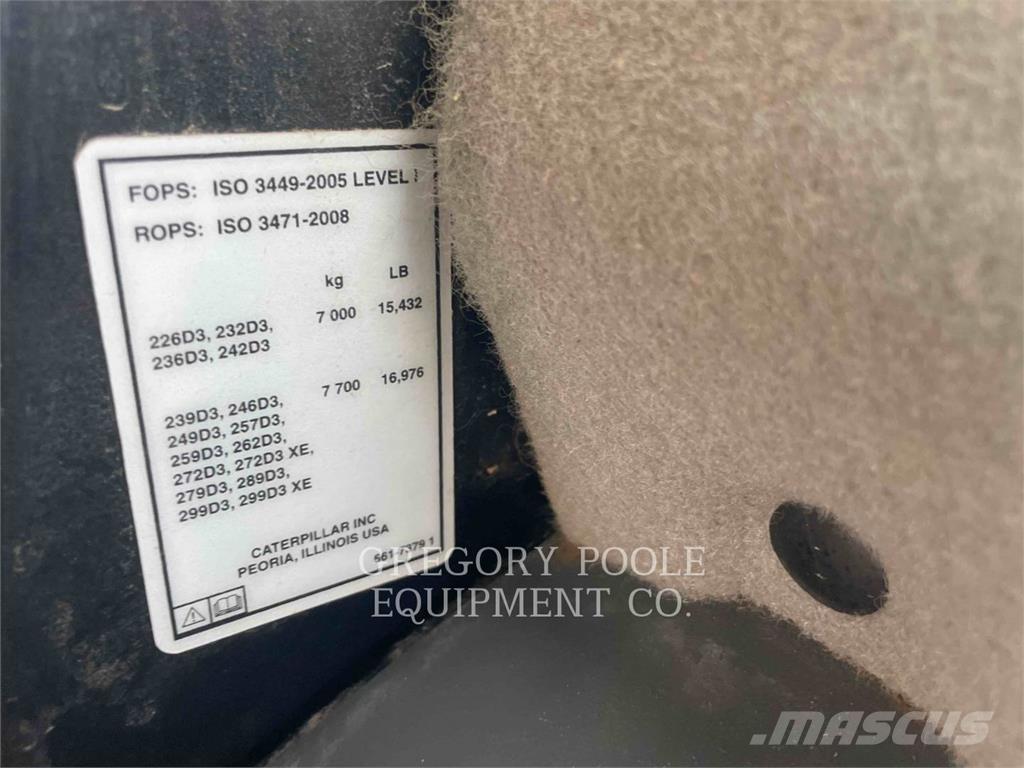 CAT 299D3XE Pale cingolate