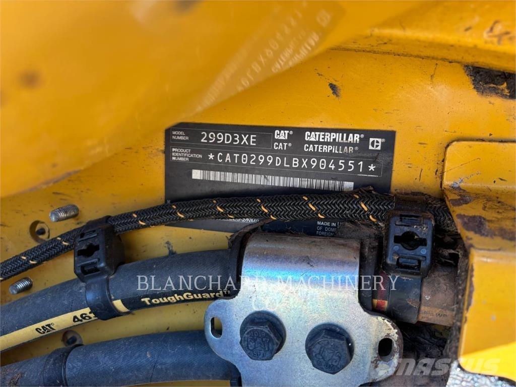 CAT 299D3XE Pale cingolate