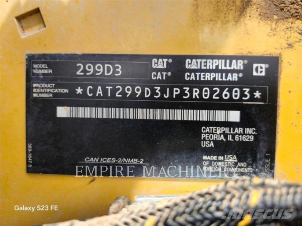 CAT 299D3XPSCA Mini Pale Gommate