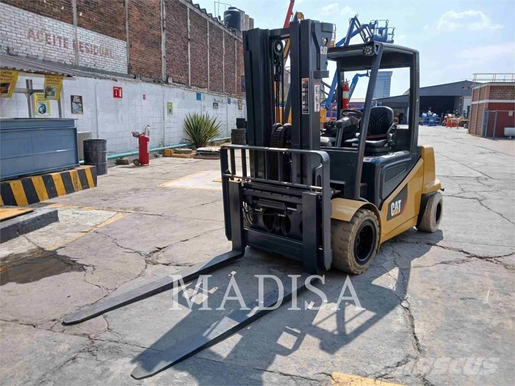CAT 2EP11000 Carrelli elevatori elettrici