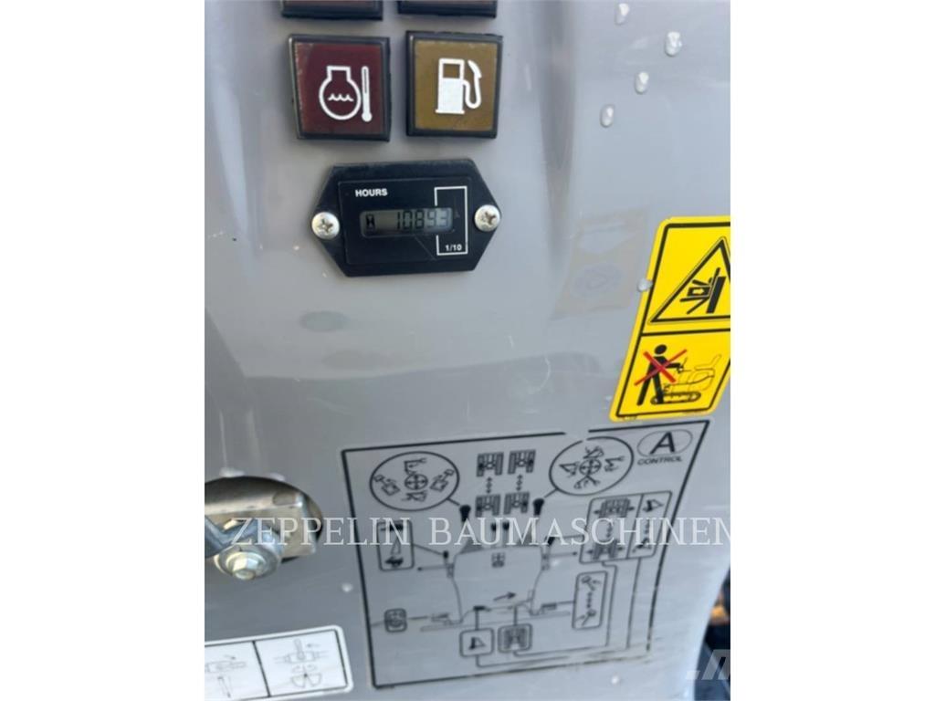 CAT 300.9D Escavatori cingolati