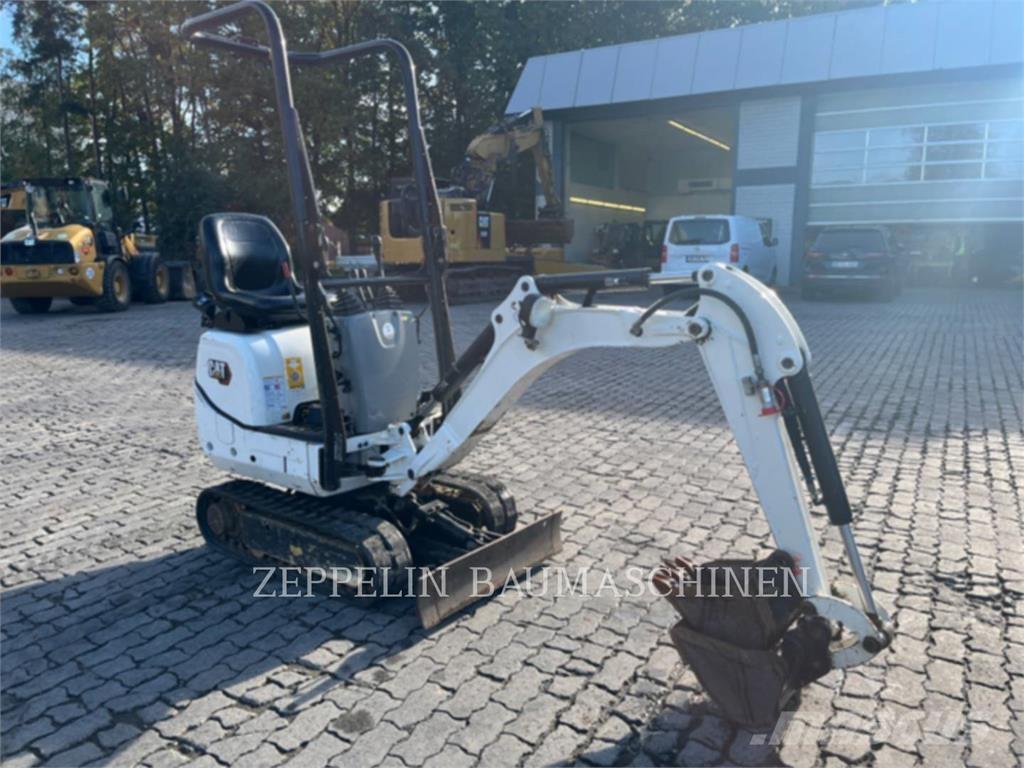CAT 300.9D Escavatori cingolati