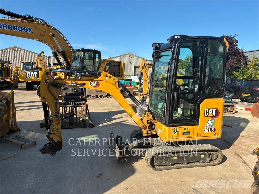 CAT 301.6 Escavatori cingolati