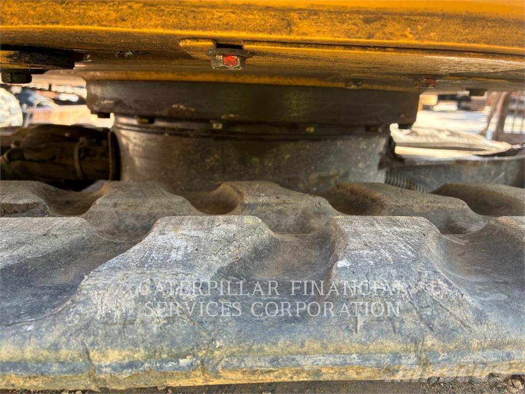 CAT 301.6-05 Escavatori cingolati