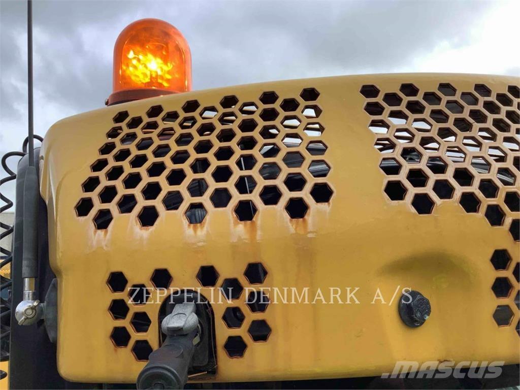 CAT 301.605 Escavatori cingolati