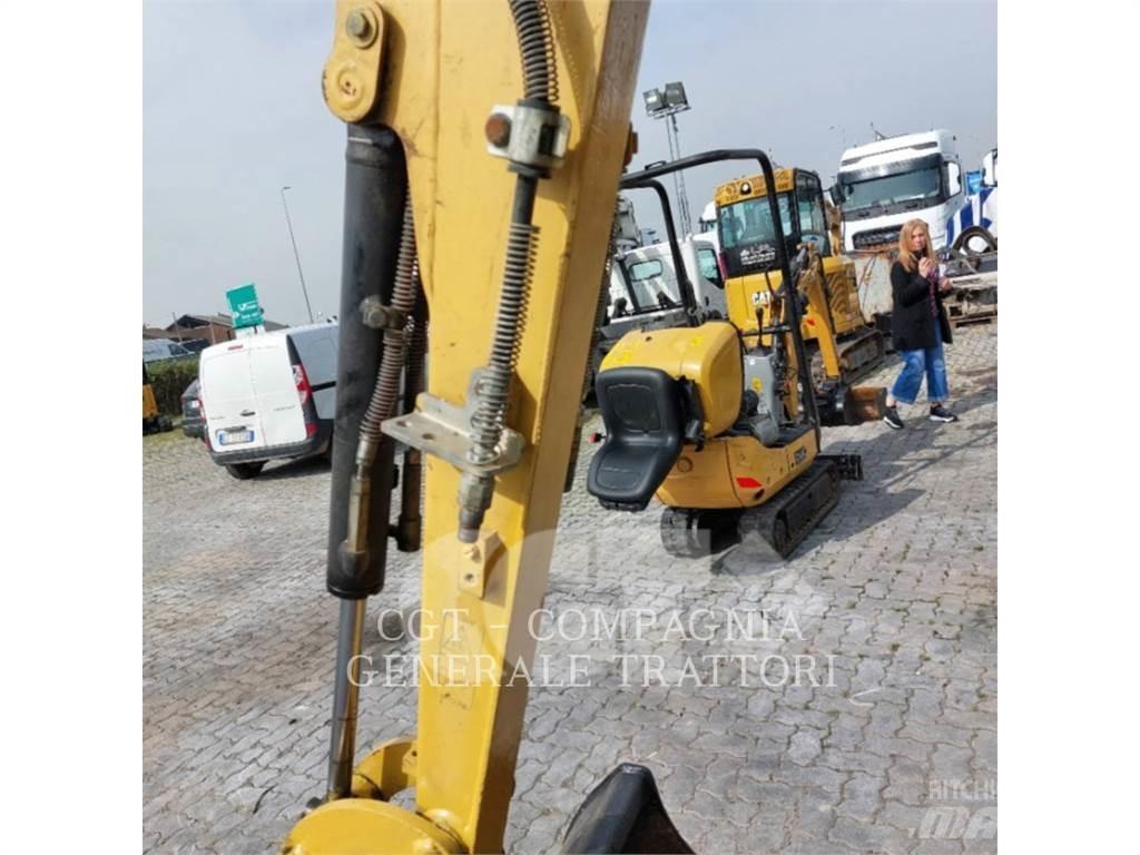 CAT 301.7 Escavatori cingolati