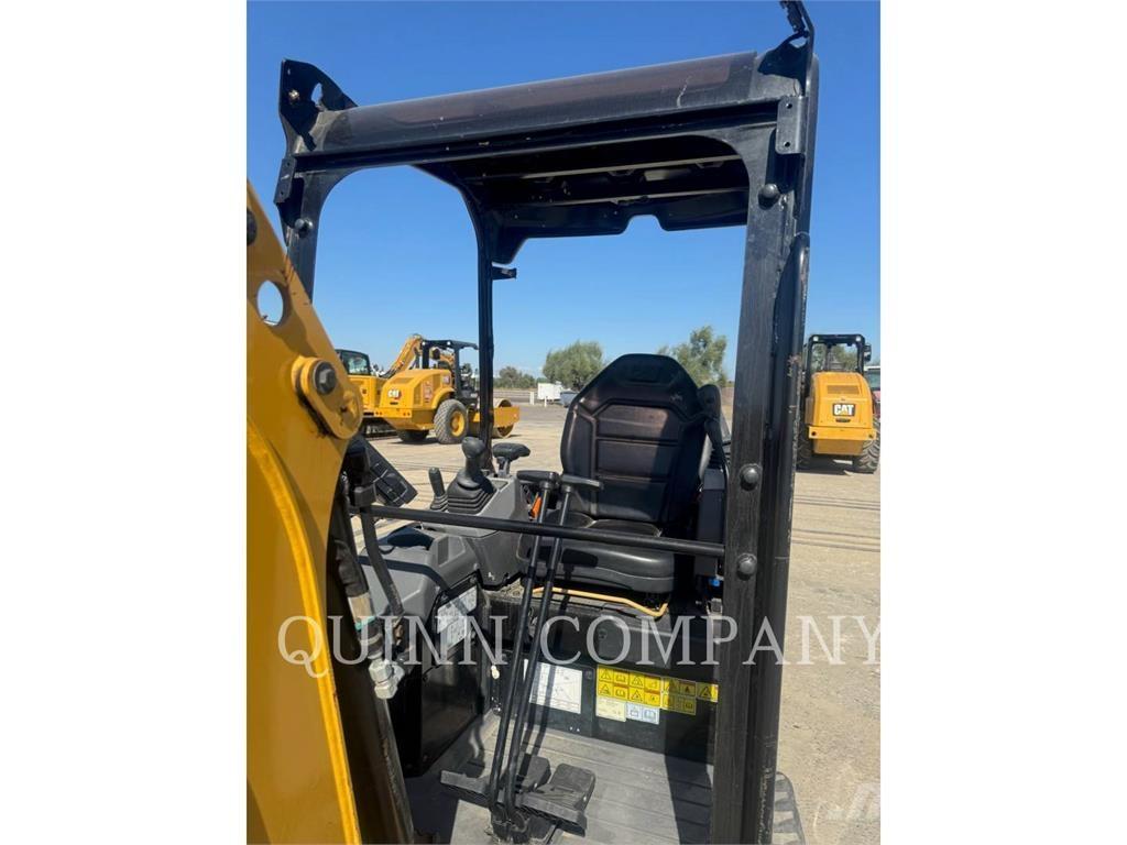 CAT 301.7 Escavatori cingolati