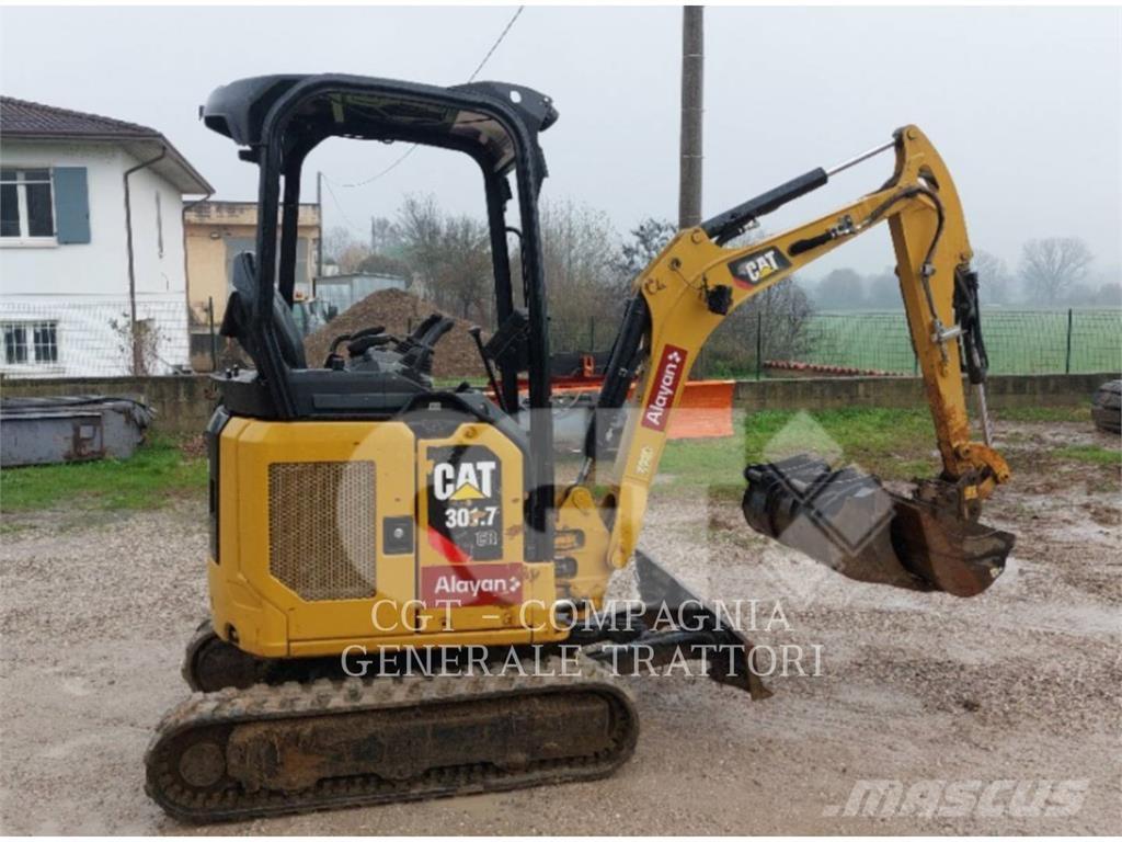 CAT 301.7 Escavatori cingolati