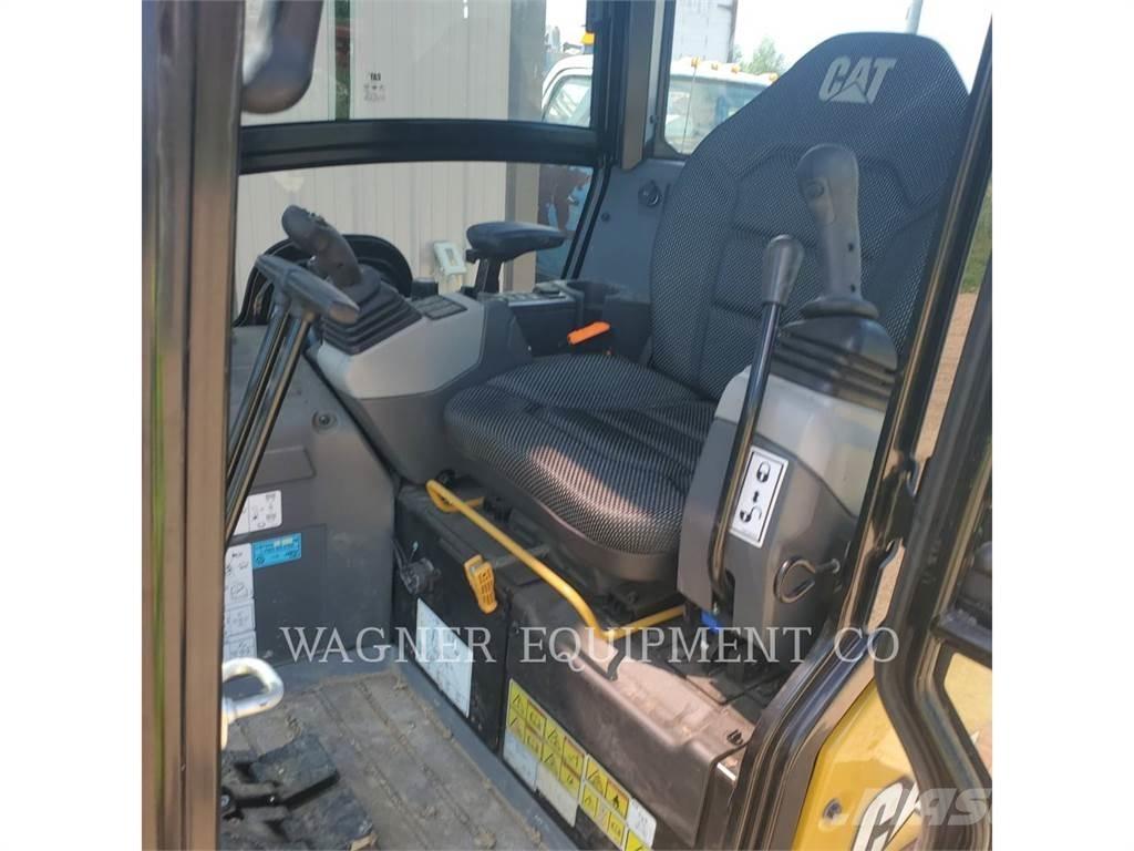 CAT 301.8 Escavatori cingolati